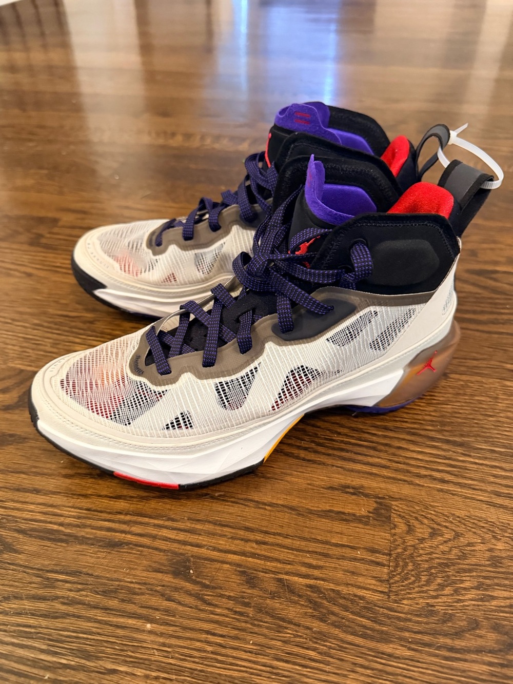 Air Jordan 37 'Beyond Borders' Mens 8.5 - Picture 2 of 6